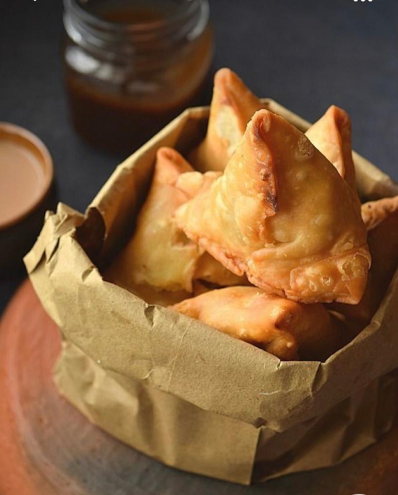 Guddubhai Mathurawale Samosa Center