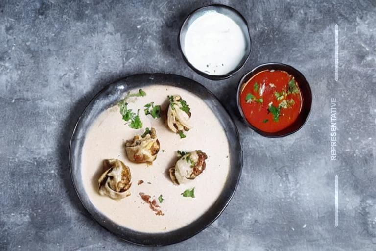 Mr. Waffle and Momos