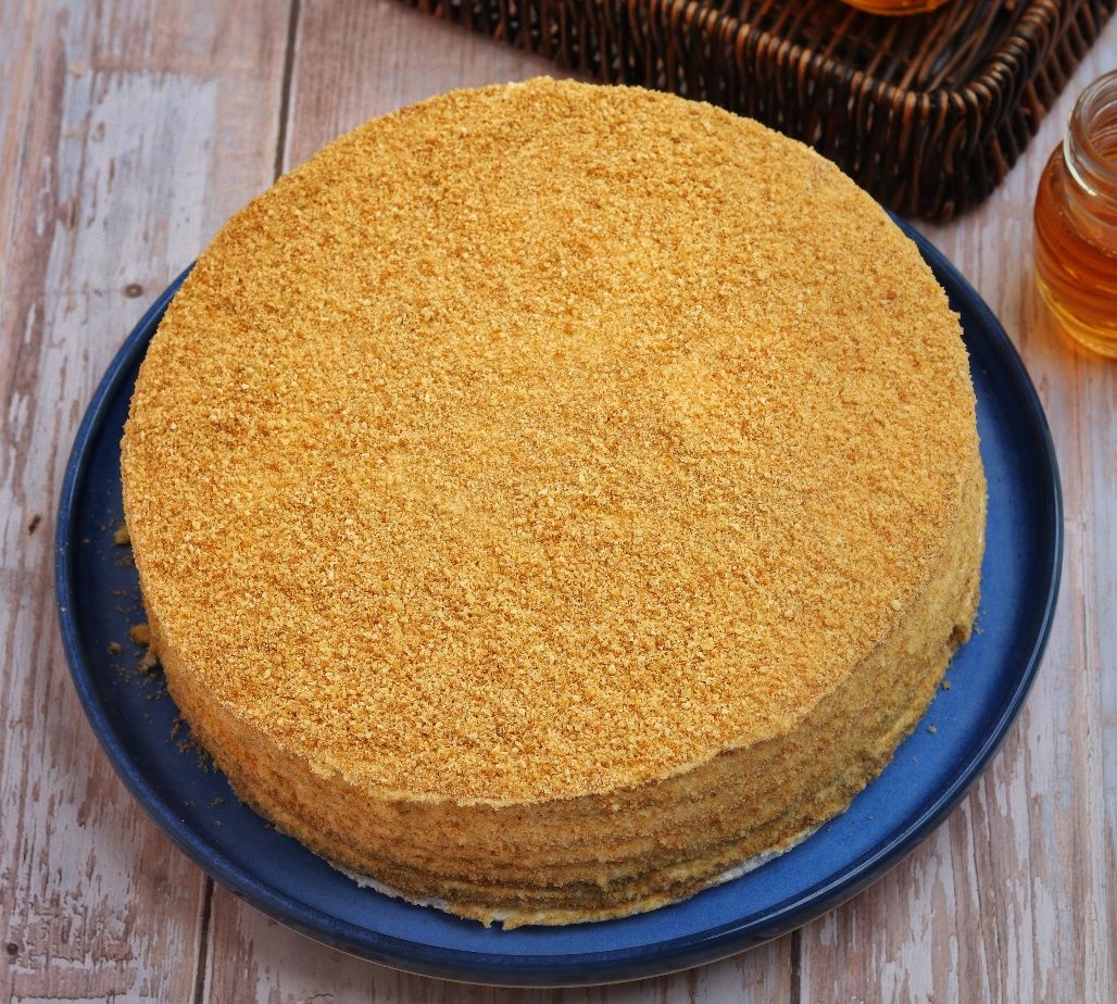 Hive Honey Cake