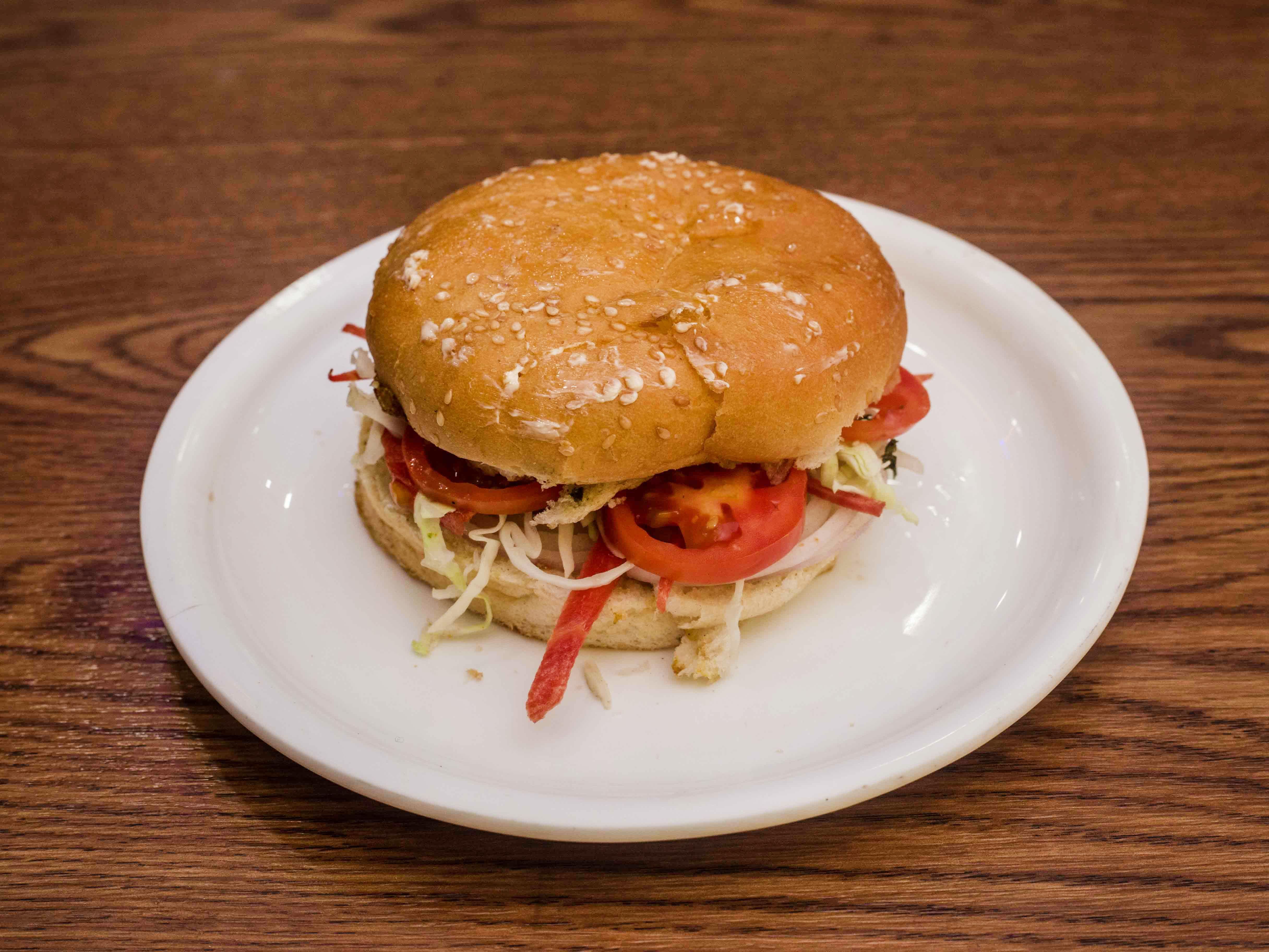 Royal Sweets & Bakerz