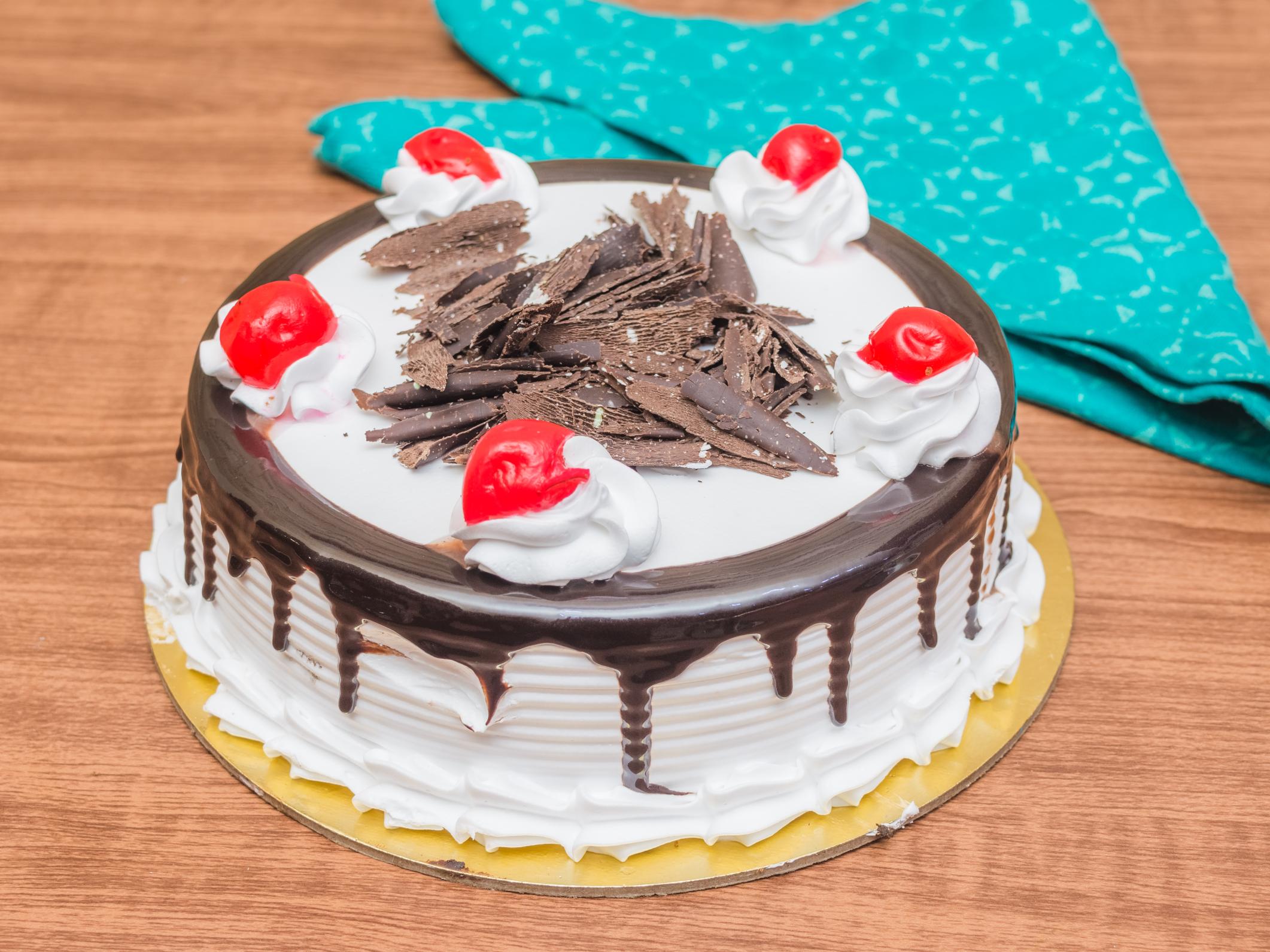 Celebration Cake's N Bake 