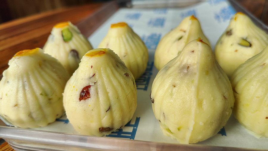 Namashkar Sweets & Restaurant