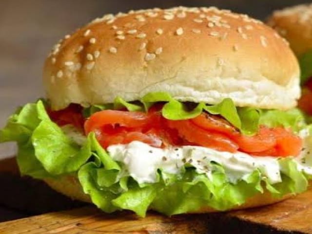 Gujju Hotel Sweets & Namkeen