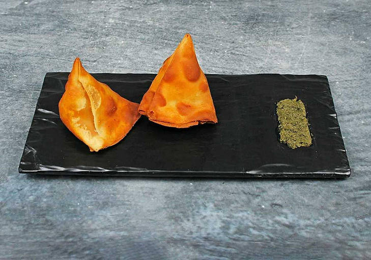 Tandoori Chicken Samosa.