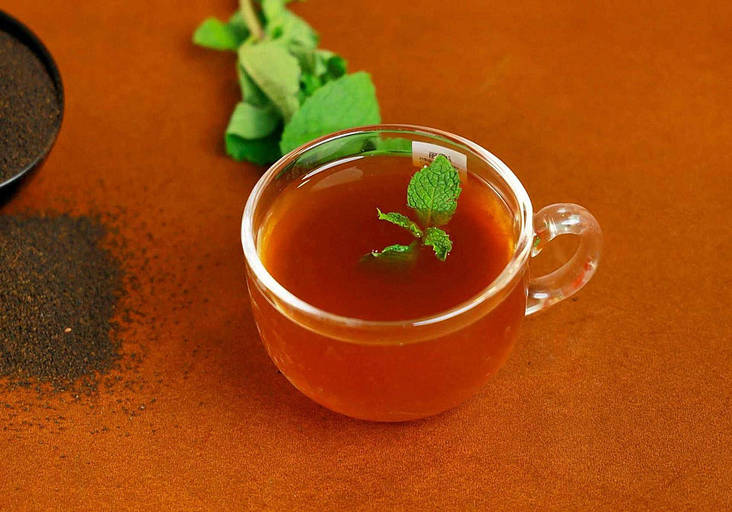 Irani Lemon Tea With Sugar