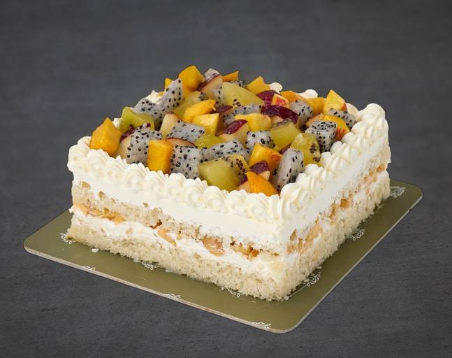 Fresh Fruit Cake