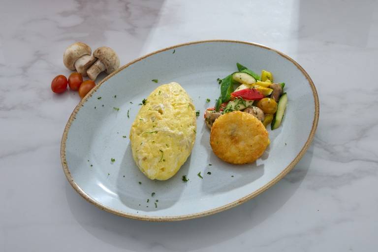 Omelette With Chicken & Cheese
