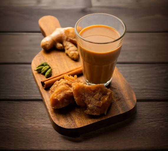 C10. Jaggery Chai ( 125 Ml )