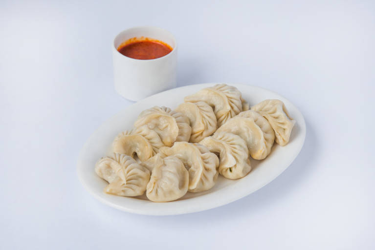Chicken Momos (8 Pcs)