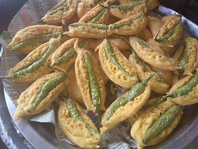 Mirchi Bajji(4 Piecies)