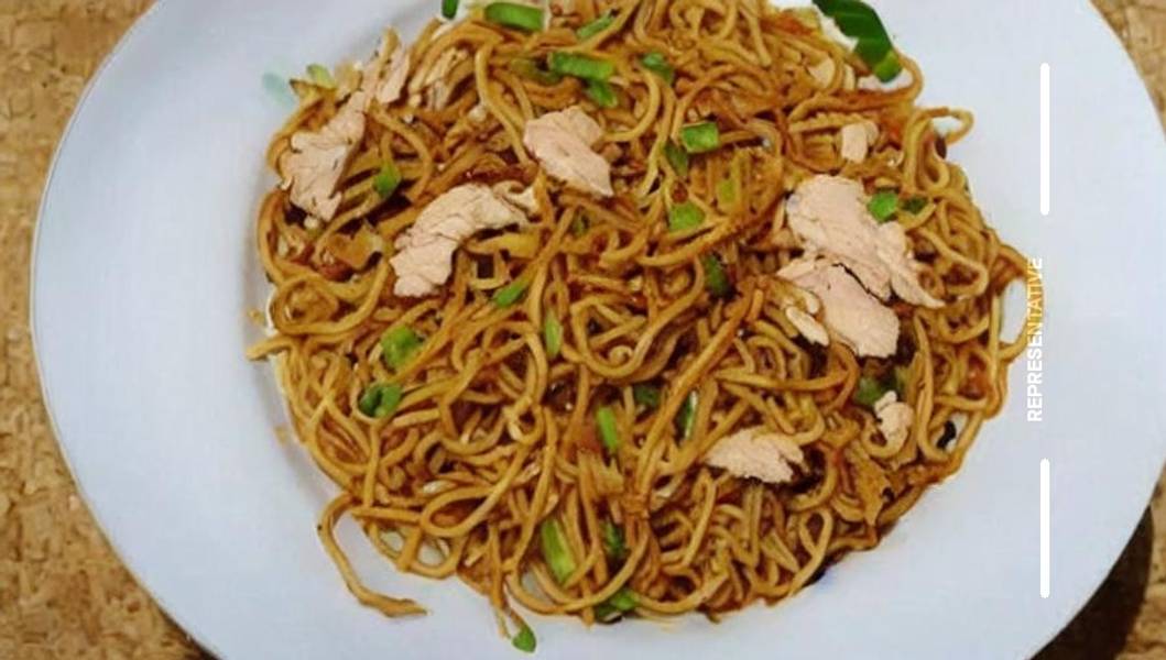 Special Chicken Noodles