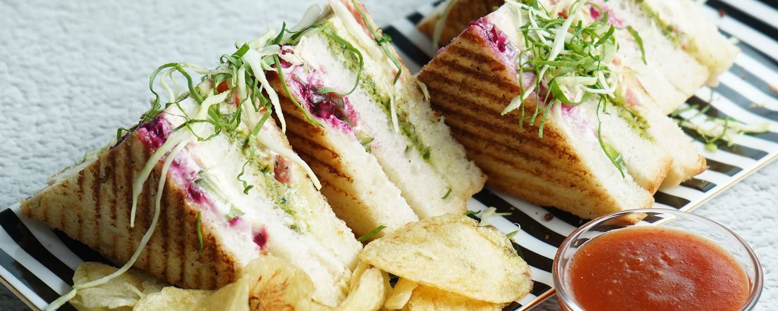 RJ's Sandwich cover