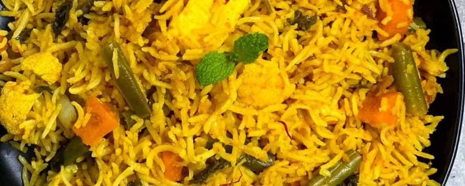 Saffron Express Cafe & Lounge cover