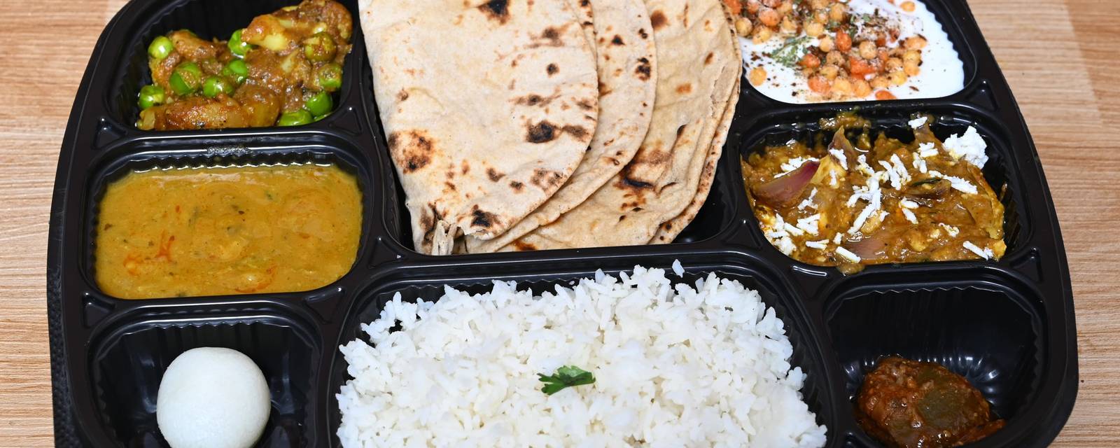 Apna Khaana cover