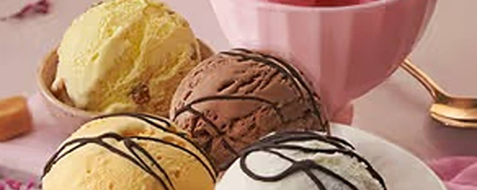 Amul Rich Cream Ice Cream Parlour cover