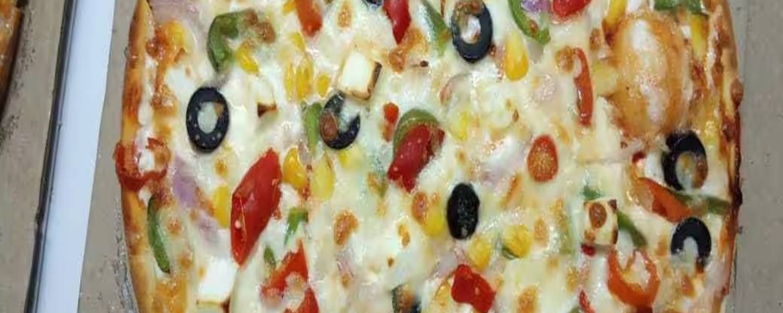 Rominus Pizza And Burger cover