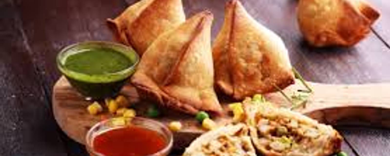 AD Momos Corner cover
