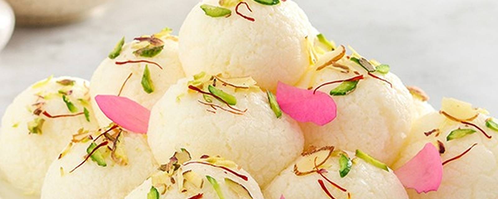 Murlidhar Sweets and Farsan cover