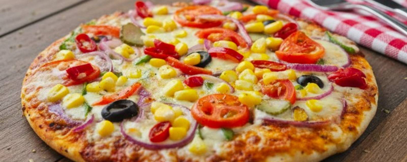 Den's Pizza cover