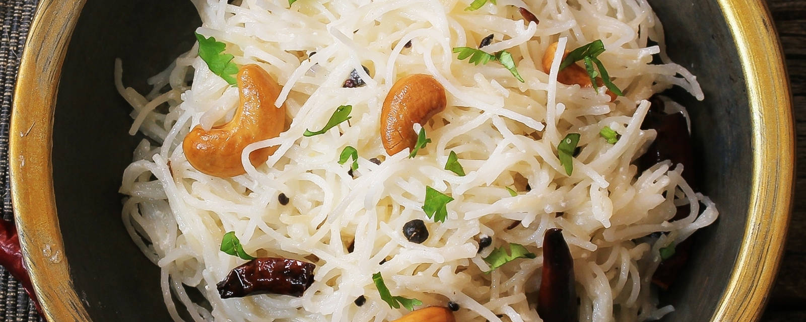 Niruvi food cover