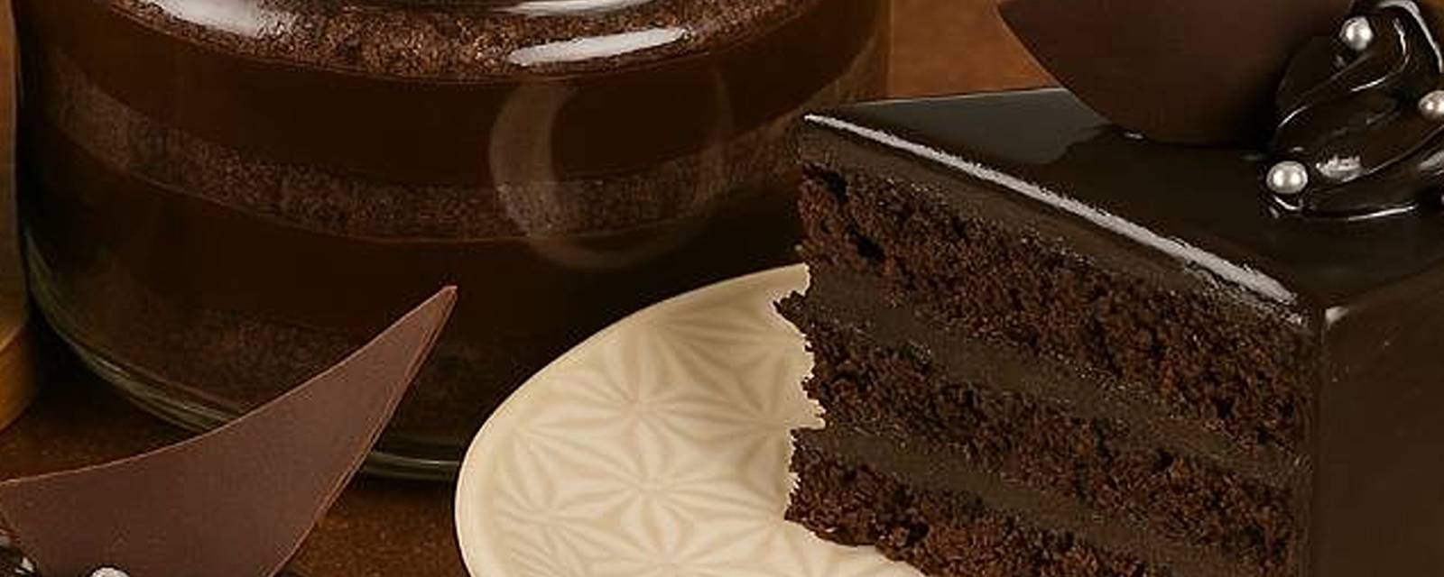 FNP Cakes By Ferns N Petals cover