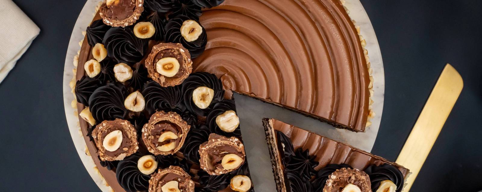 Cruffin Premium - Cakes and Desserts cover