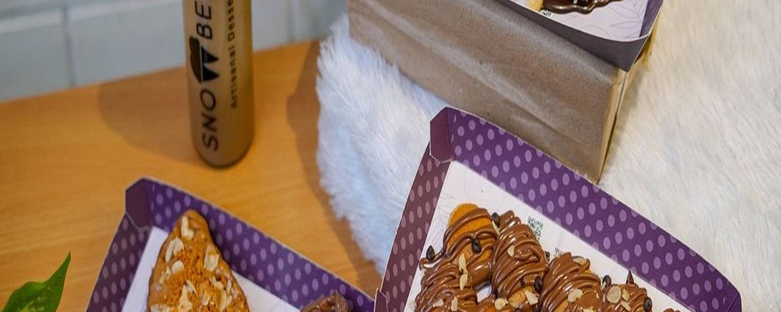 Snowberry Artisanal Desserts cover