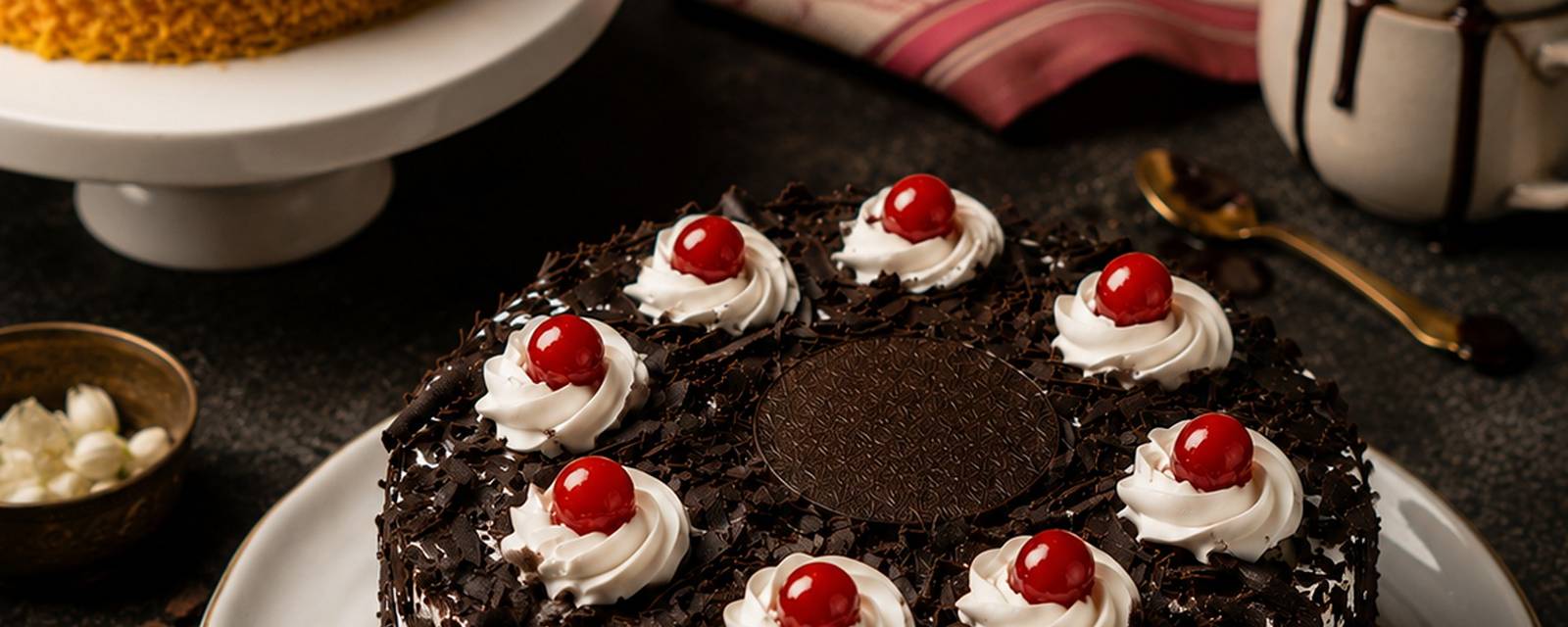 Monginis Cake Shop cover