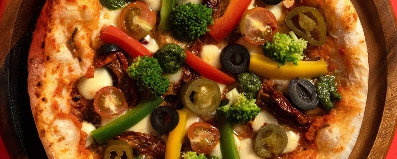 Boom Pizza - Woodfired Pizzeria cover
