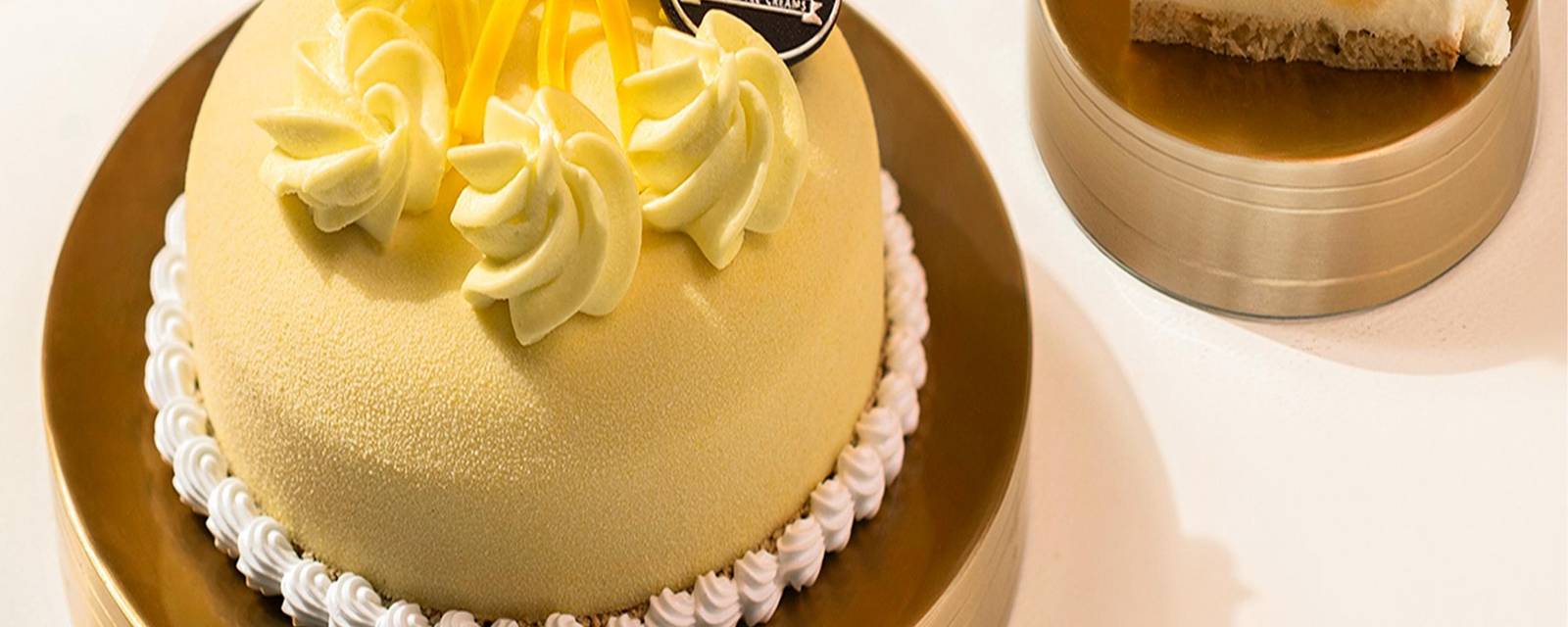 Ribbons and Balloons - Cakes and Ice Creams cover