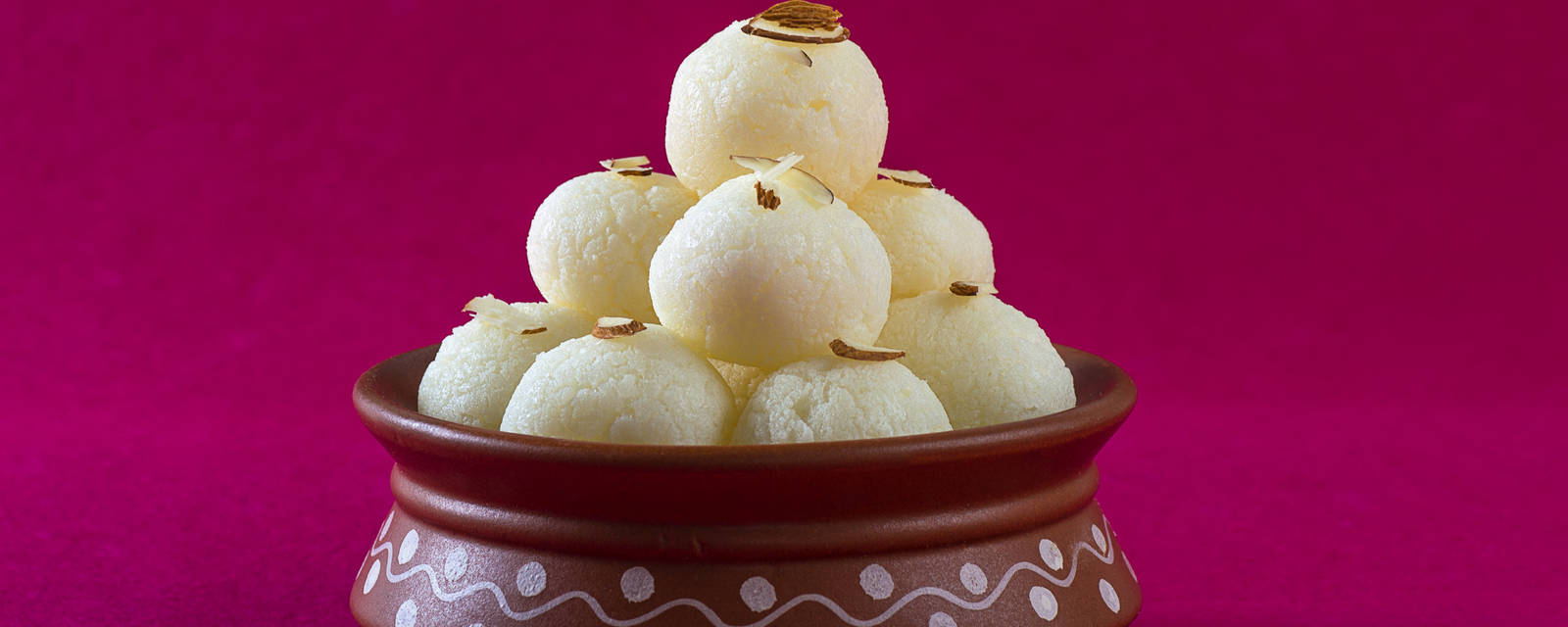 The Grand Sweets & Snacks - Amirtham Restaurant cover