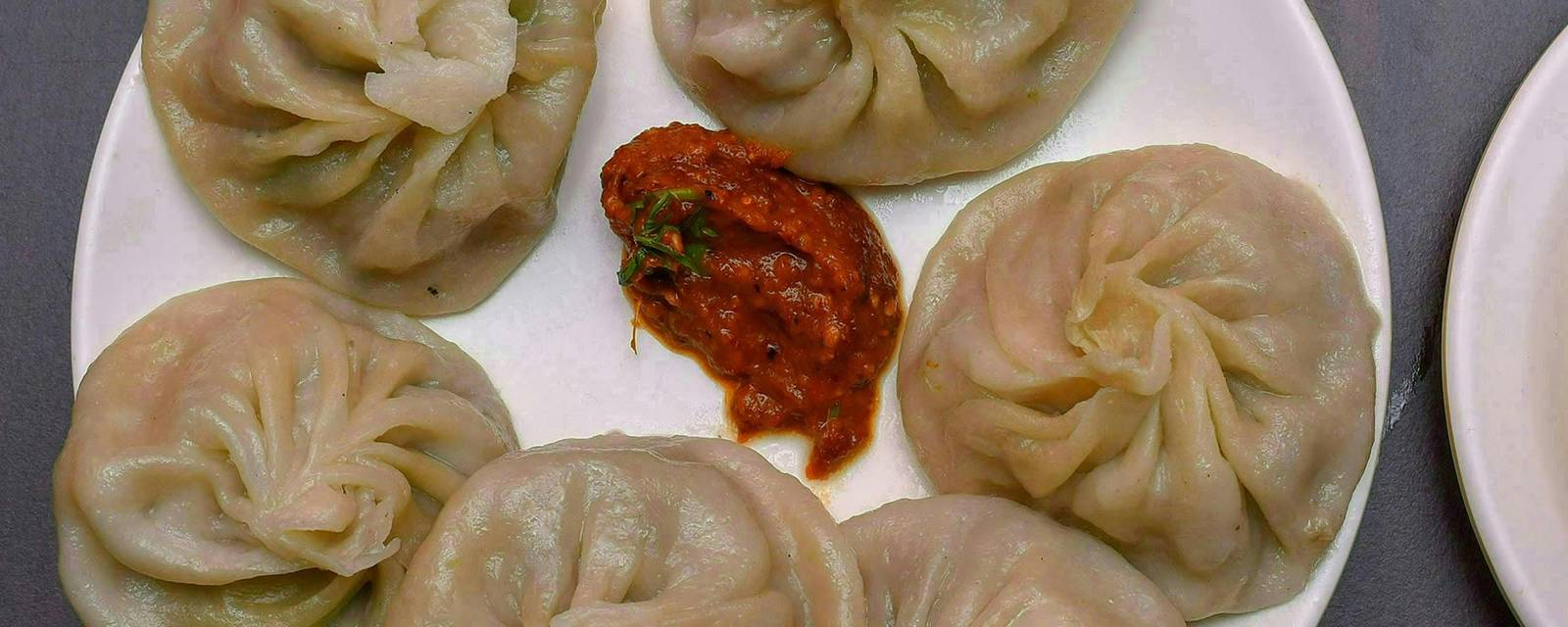 momos with butter cover