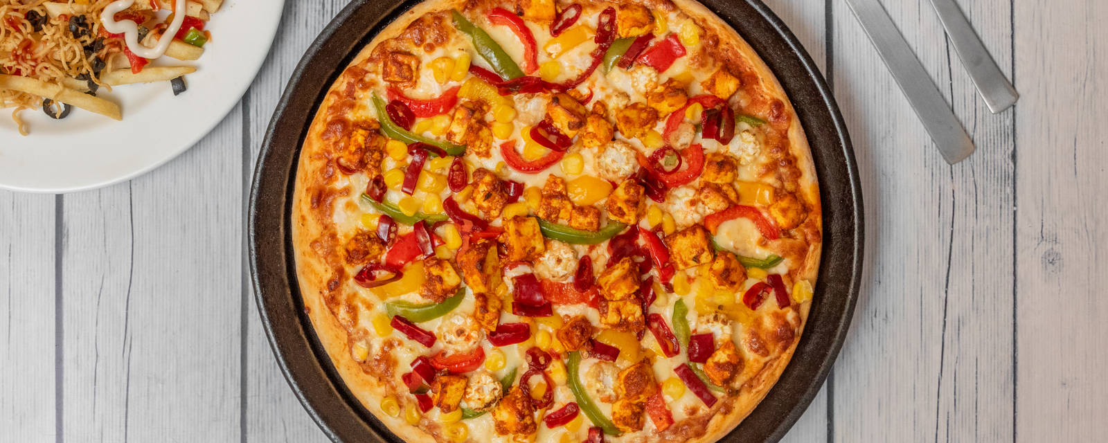 Laziz Pizza cover
