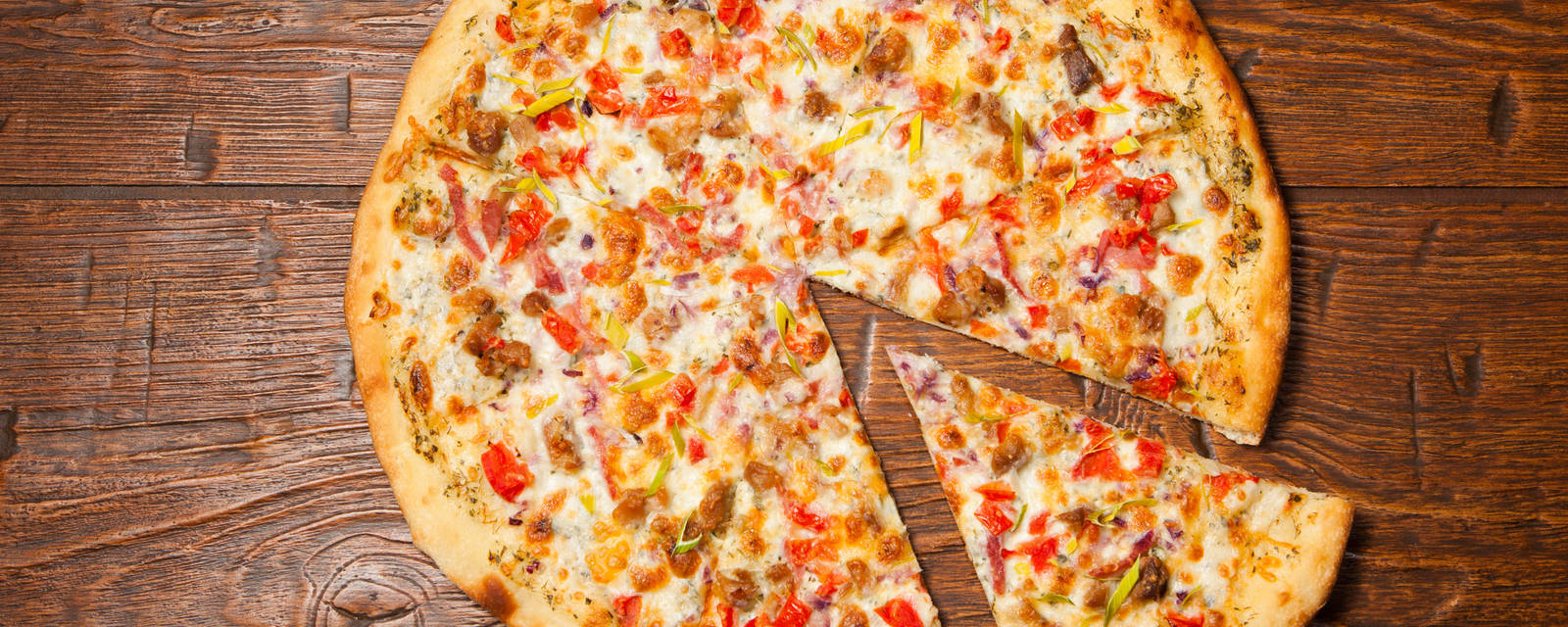 Laziz Pizzas cover