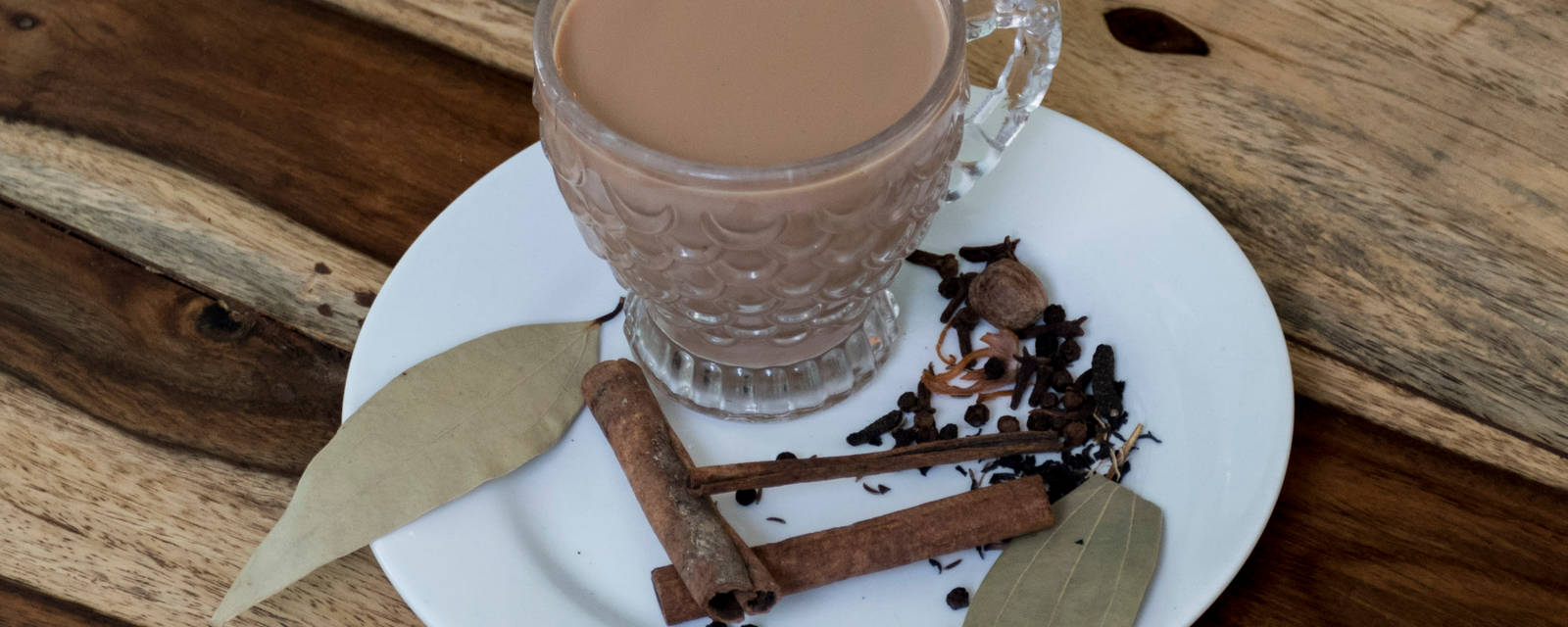 Ab Chai Pe Charcha cover