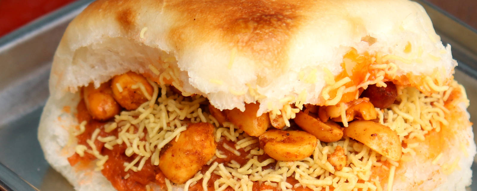 Milan Dabeli Vadapav cover