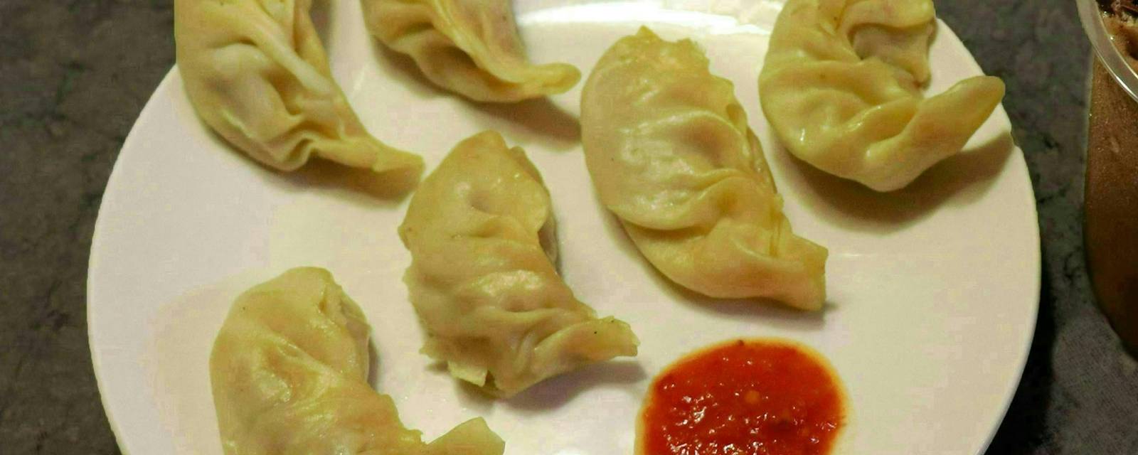 Sakath Momos cover