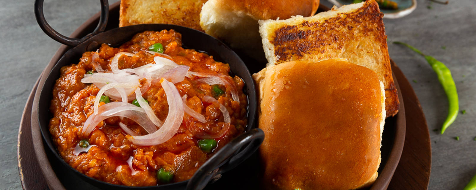 Pratap Bhajipav & Pulav-Karamsad Crossing cover