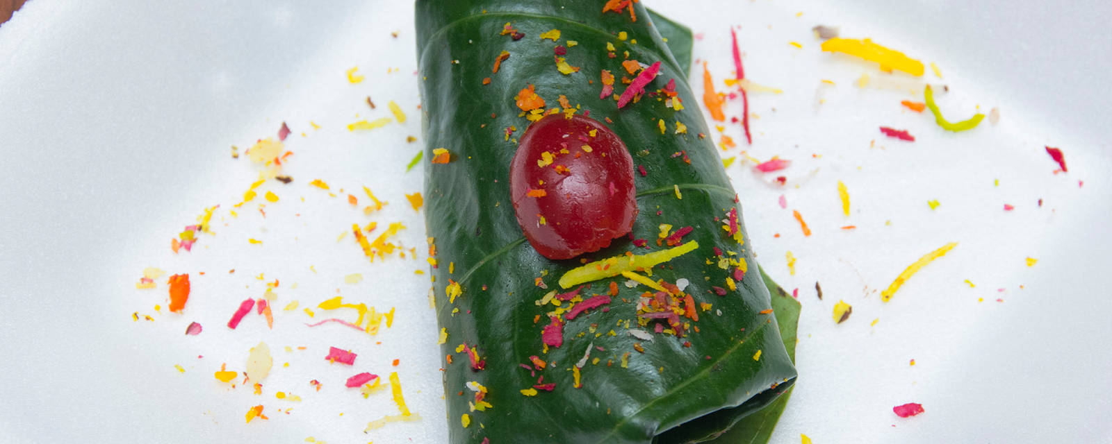 Shaukeen - The Complete Paan Shop cover