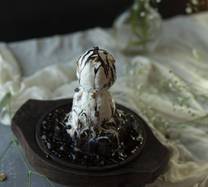 Hot Chocolate Brownie Sundae Ice Cream