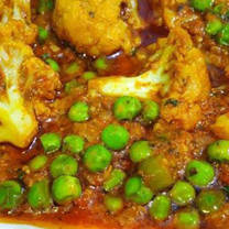 Aloo gobhi Muttar Gravy