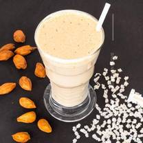 Kaju Anjeer Milkshake
