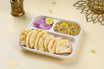 Chicken Haleem with Kulcha Lunchbox