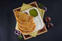 Gobi Paratha With Curd & Green Chutney