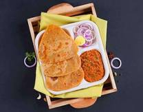Chicken Kheema and Paratha Lunchbox