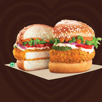 Crunchy Soft Paneer Whopper Deluxe(Reg. Size Bun)!