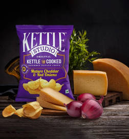 Potato Chips (Mature Cheddar & Red Onions)