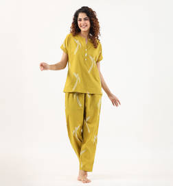 Graphic Printed Pure Cotton Night Suit - S