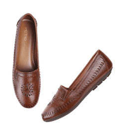 Women Tan Ballerinas - UK 6