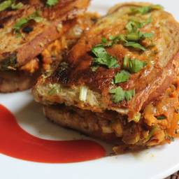 CHICKEN BREAD OMELETTE